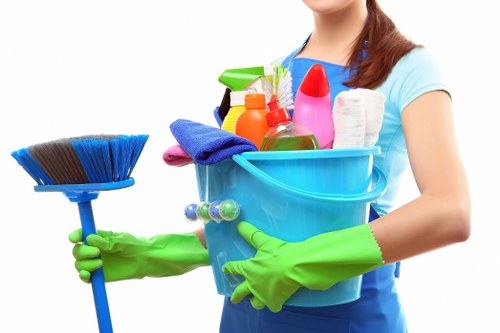 Kitchen deep cleaning as part of end of tenancy cleaning in Barnet